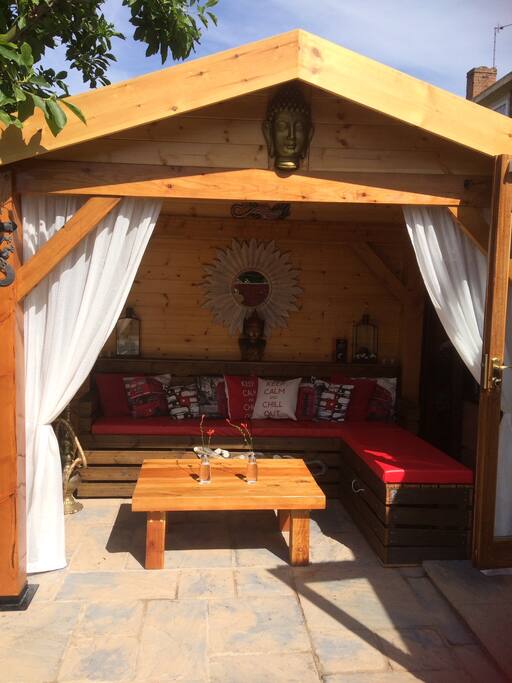 Heated smoking area