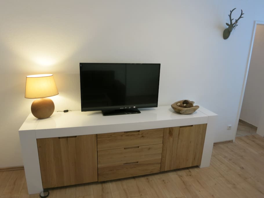 Wohnzimmer mit HD-TV