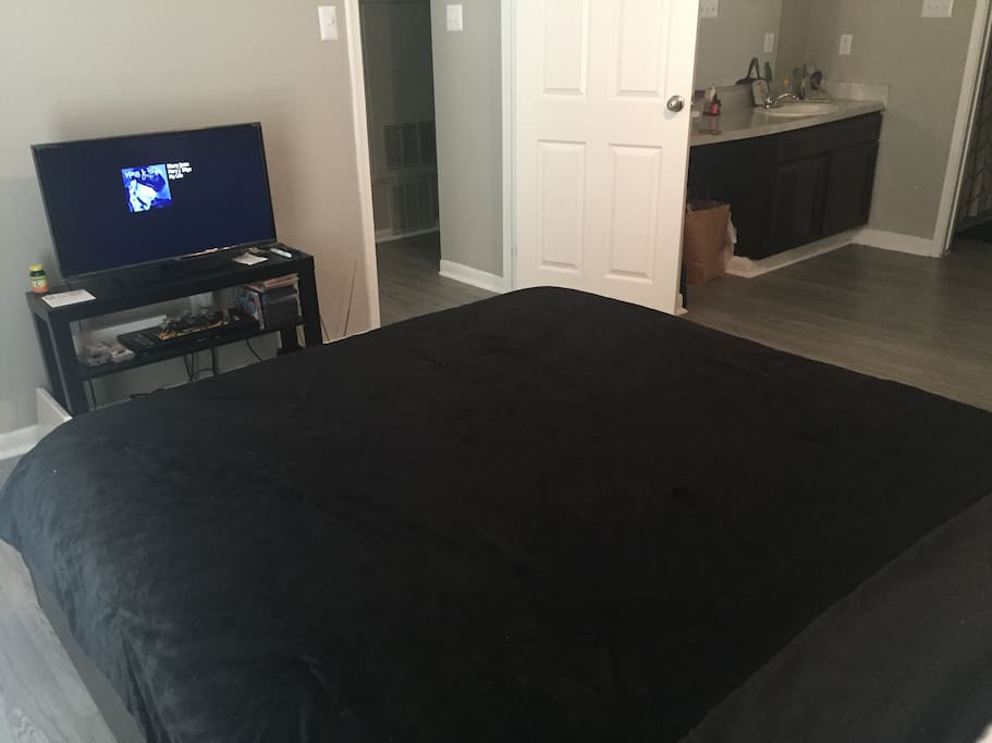 Access to TV and wifi