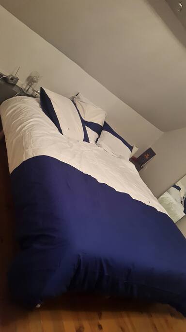 chambre a l etage avec lit 180x200