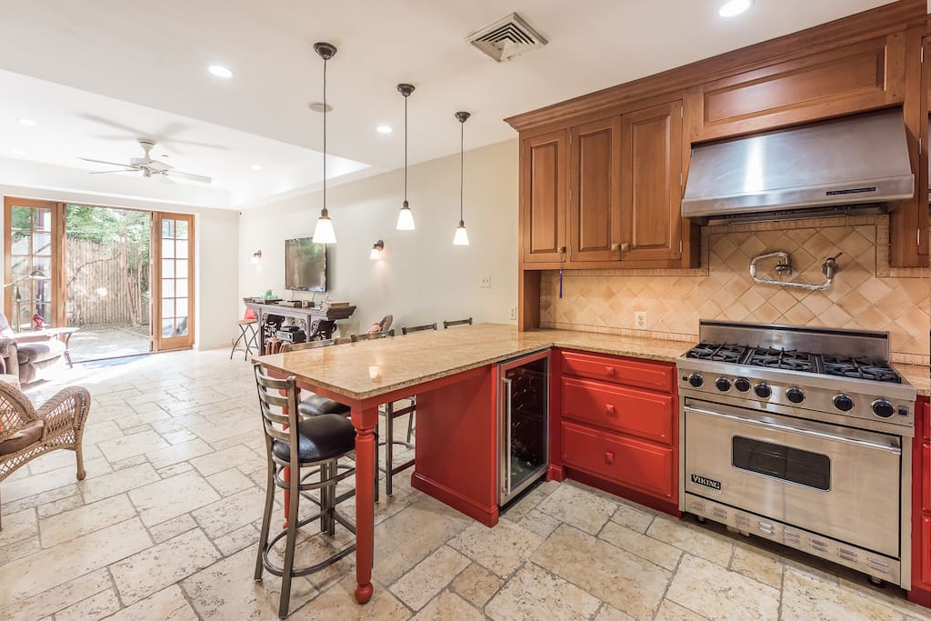 Spacious Kitchen