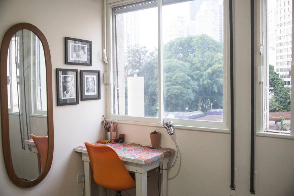 Laptop table.