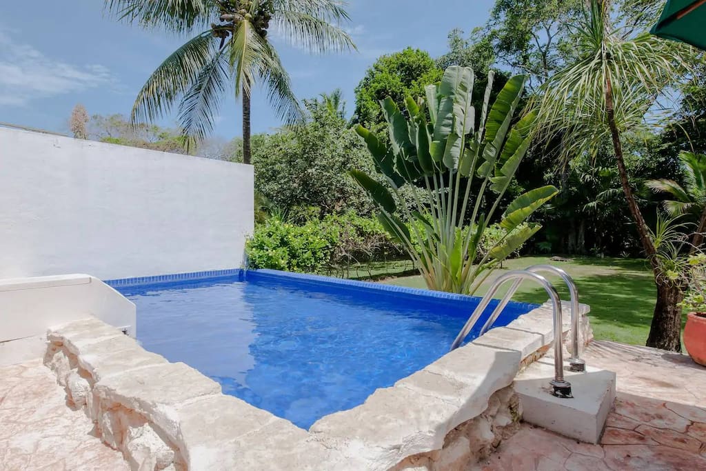 Private pool