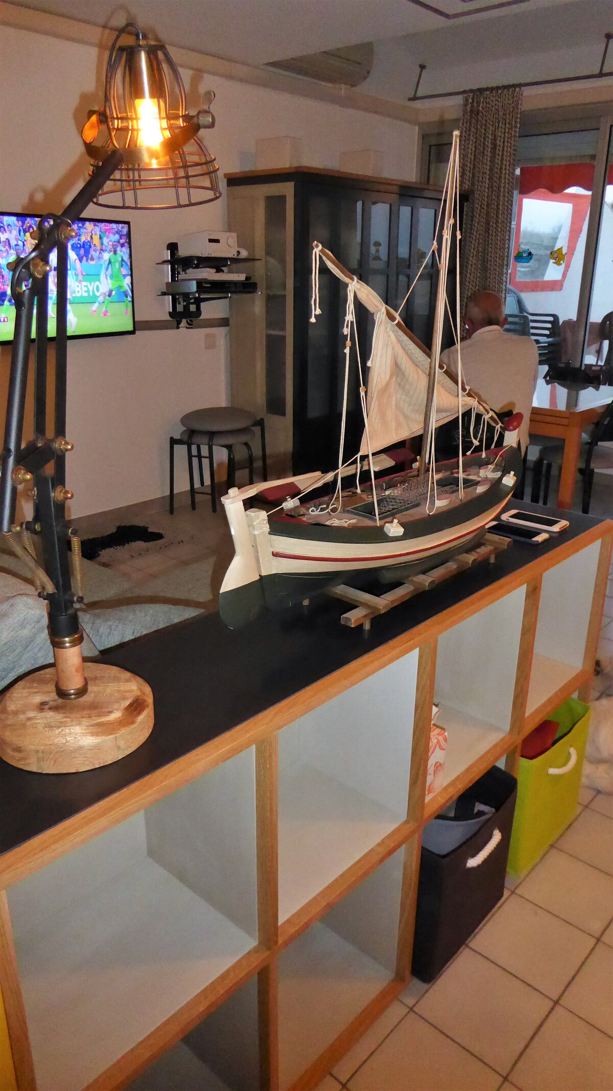 Малко място за съхранение във всекидневната