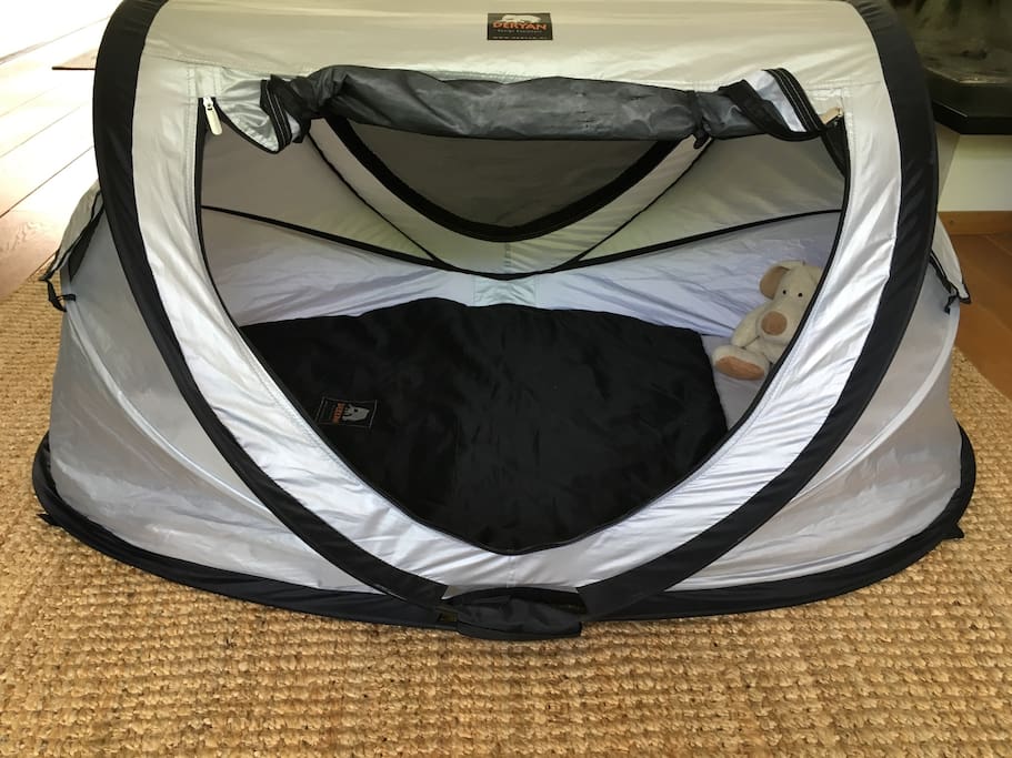 Two sleepingtents available for baby 0-2 and for 2-4 years old. With airmatrass and sleepingbag.