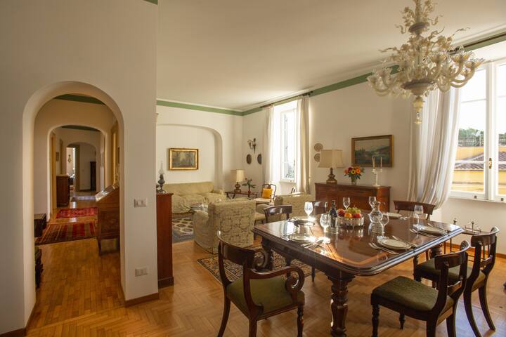 Colosseum View Exclusive Apartment gallery image 4