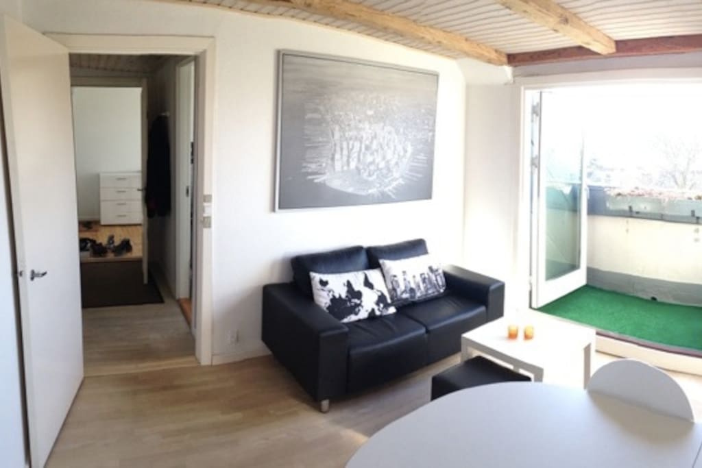 Living room and Entre