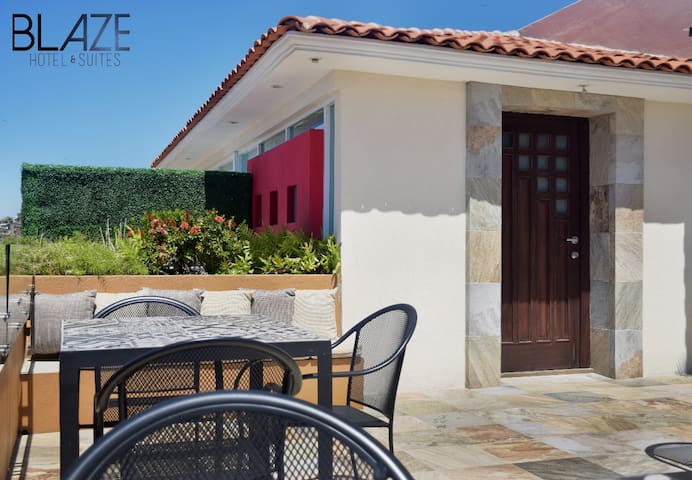 BLAZE HOTEL SUITES 2
