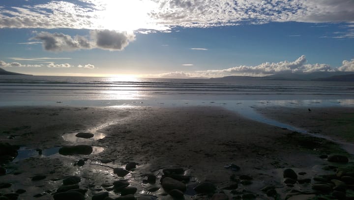 Rossbeigh Beach Cottage