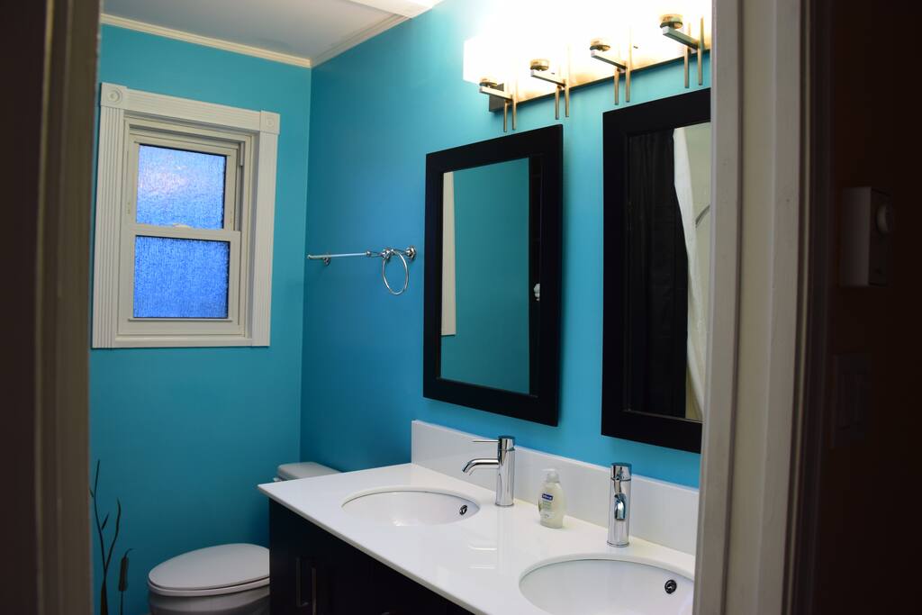 A private bathroom in the suite, a large skylight gives beautiful brightness to this bathroom