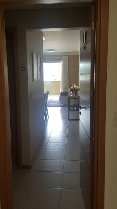 Entrada do apartamento.