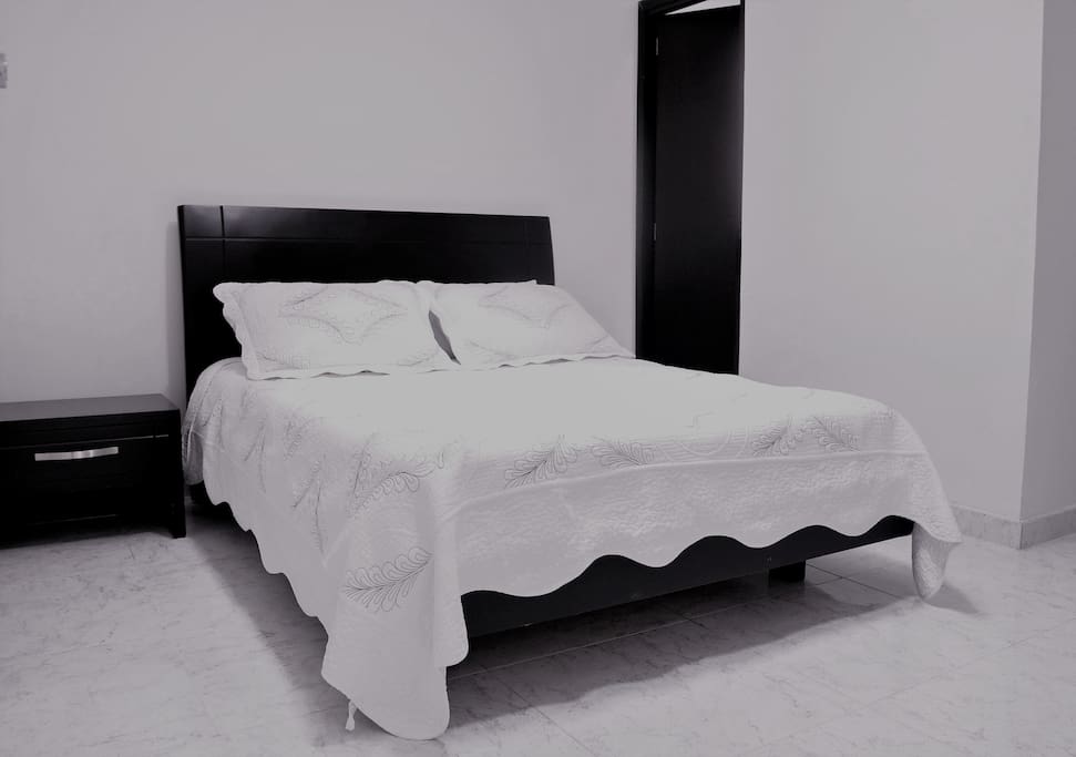 Habitación para persona sola o pareja