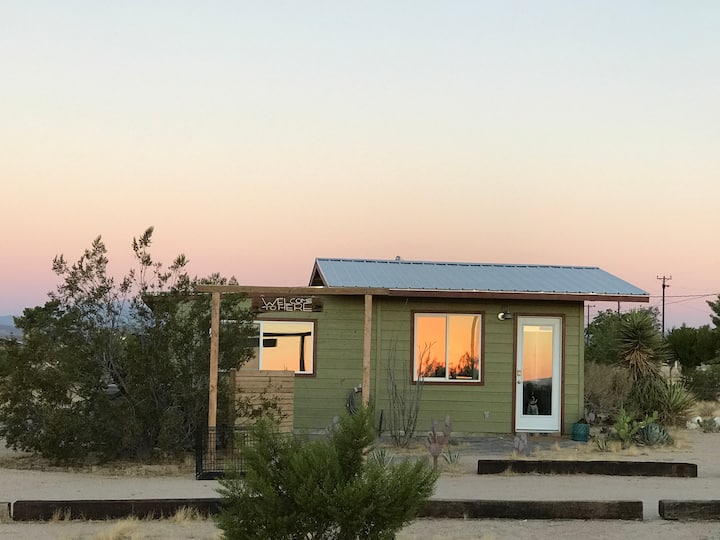 Joshua Tree Mojave Green Cabin - California