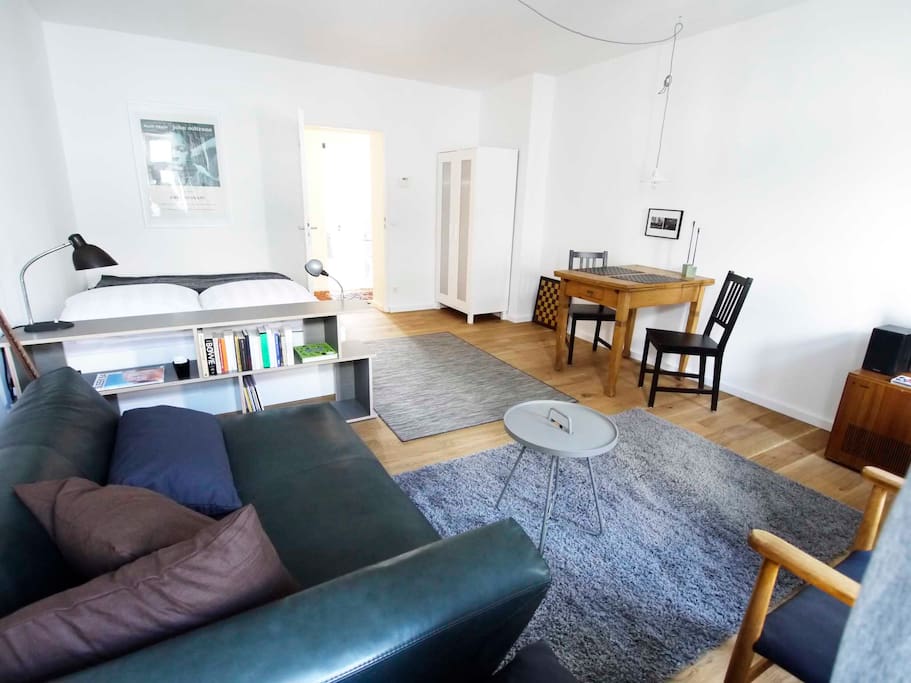 Hauptzimmer / Main Room