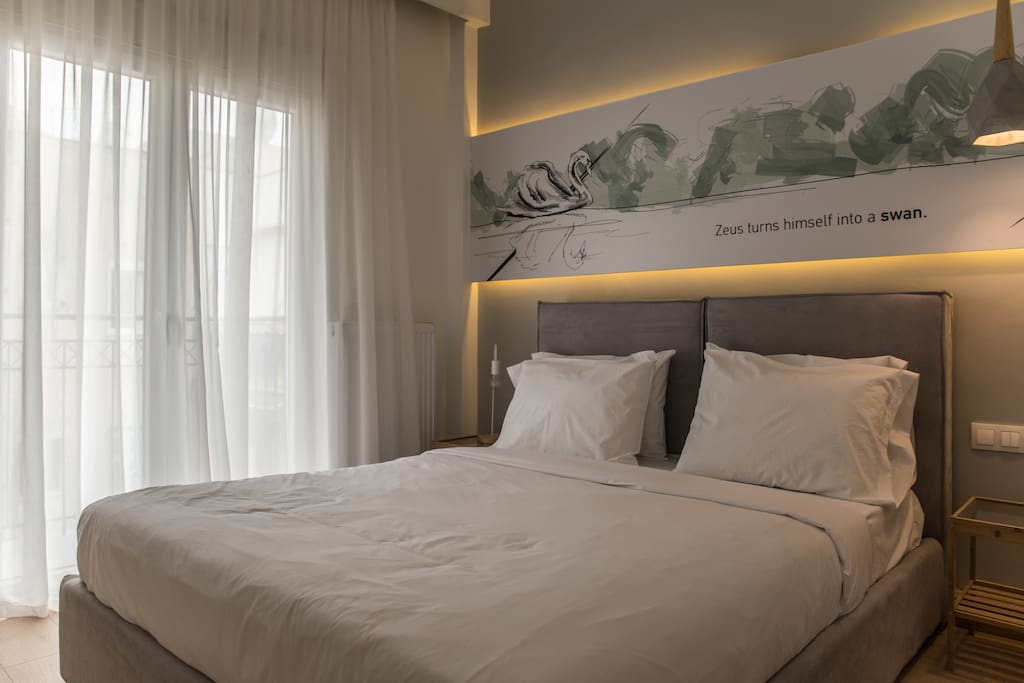 Bedroom with queen size bed, big closet, access to the balcony, aircondition, television and blinds.