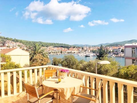 Beautiful new apartment near the beach