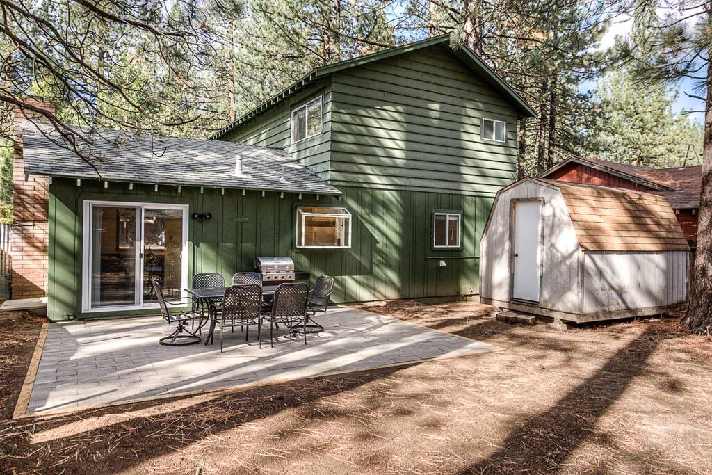 Unwind or fire up the barbecue on the backyard patio.