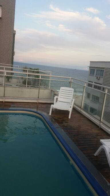 piscina na cobertura