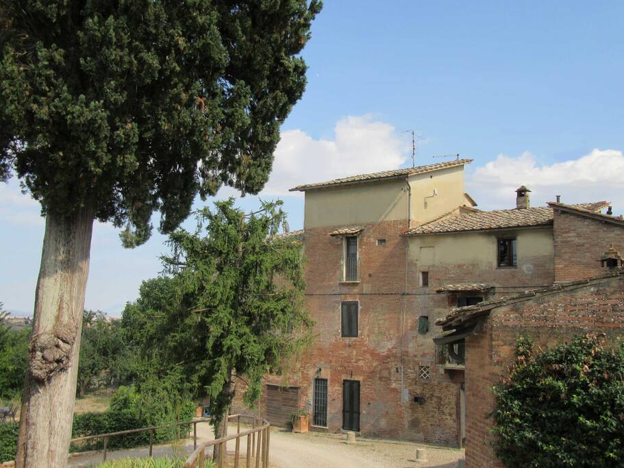La casa padronale con la torretta