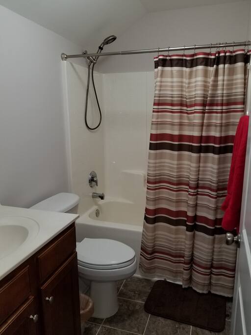 Upstairs Guest Suite Bathroom