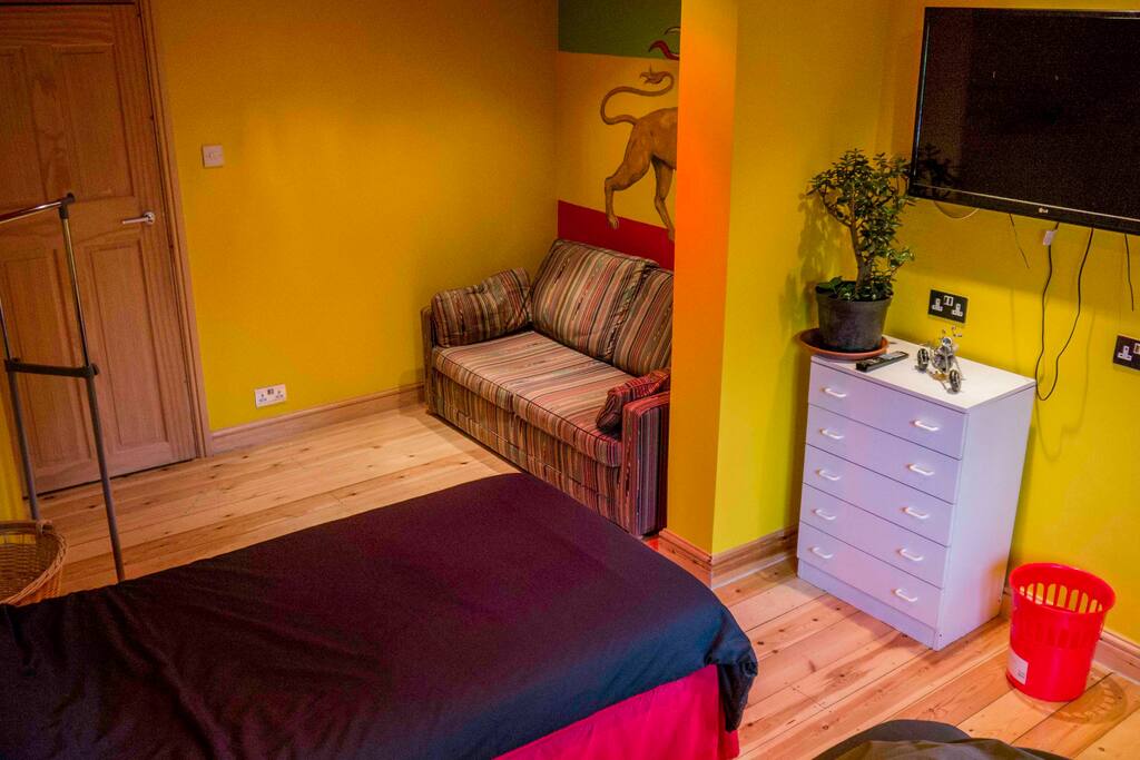Double or twin bed room