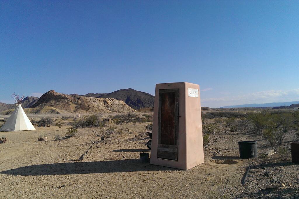 Composting toilet