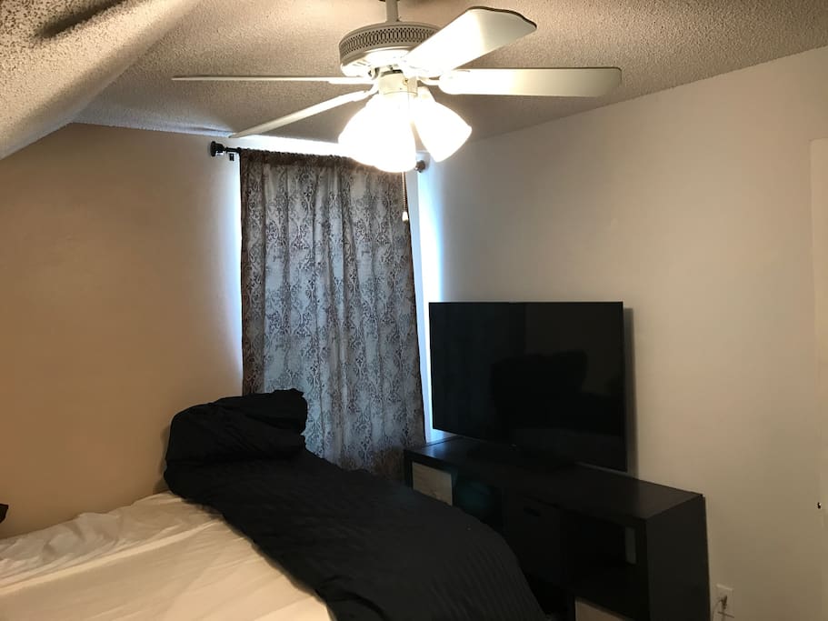 Private Room with 54 inch Samsung TV, Local Cable, and Blu Ray Player