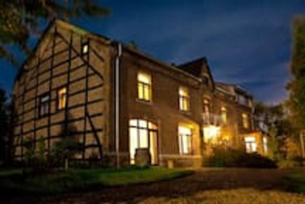 Asharum Amonines Bed & Breakfast
Three Hundred Year Old House