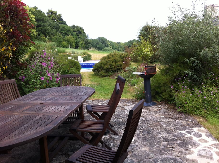 Terrasse vers piscine