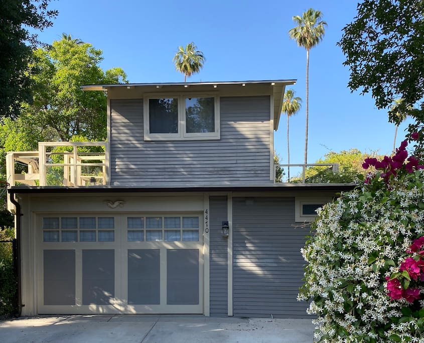 Airbnb Citrus Garden Studios