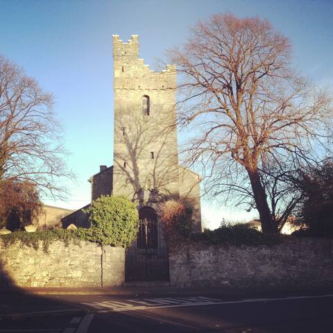 Great Location for City Exploration great reviews! gallery image 3