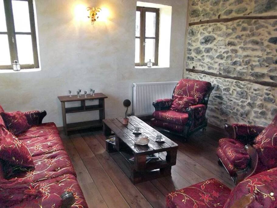 Σαλόνι - living room