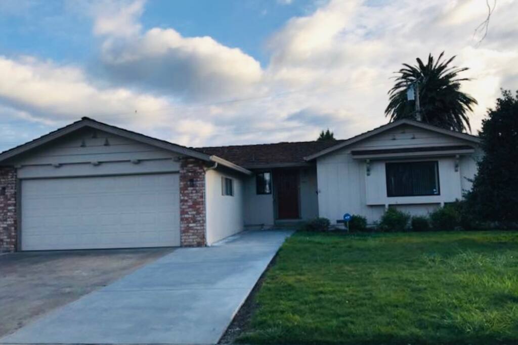 A Single Family House in South Salinas Houses for Rent in Salinas