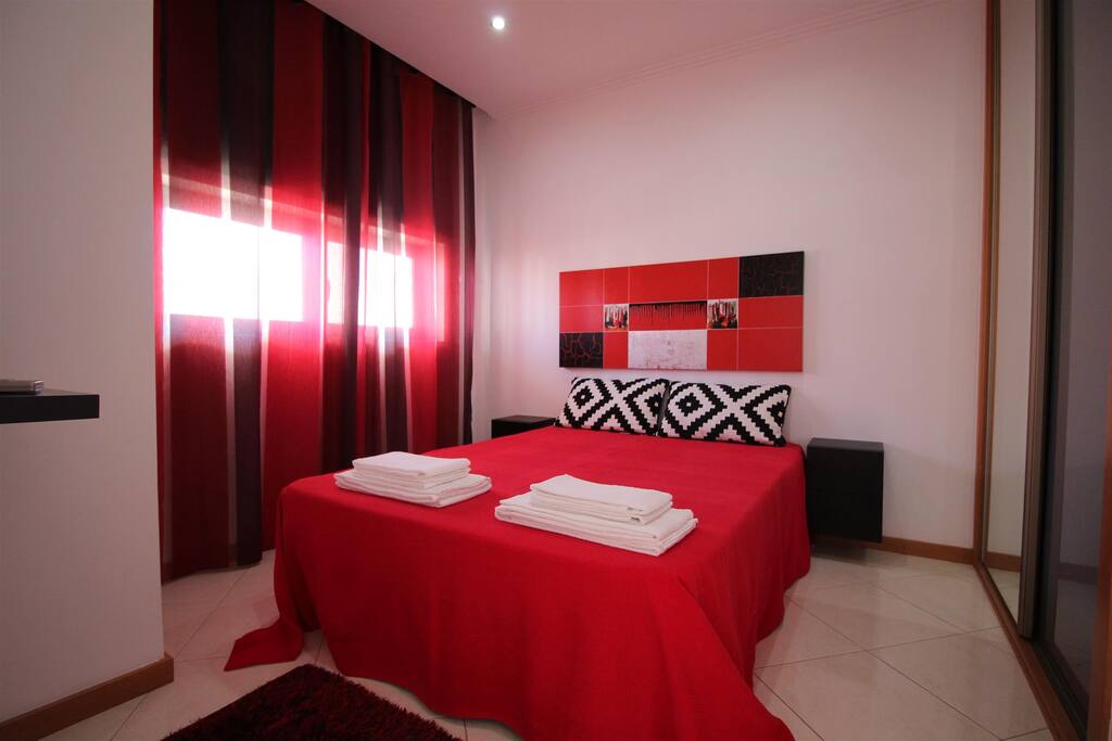 Chambre no1 avec placard
