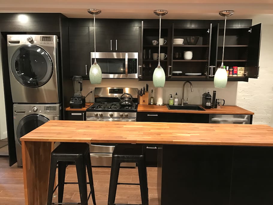 Fully Stocked Kitchen w/ Vitamix, Nespresso, Juicer etc. + Brand new Washer/ Dryer Stack.
