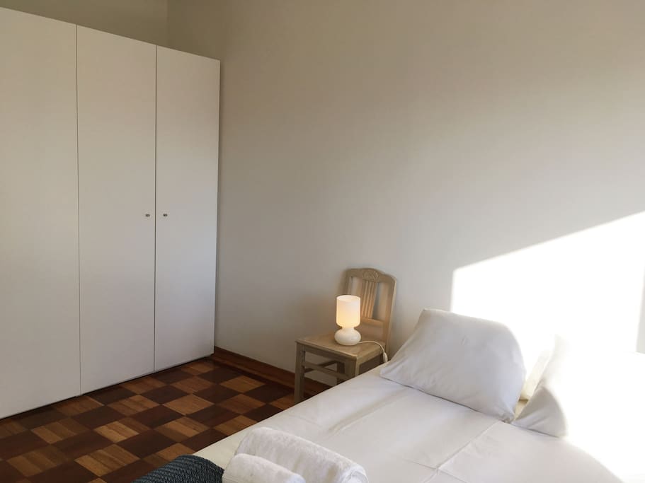 Bedroom 1 (modern closet)