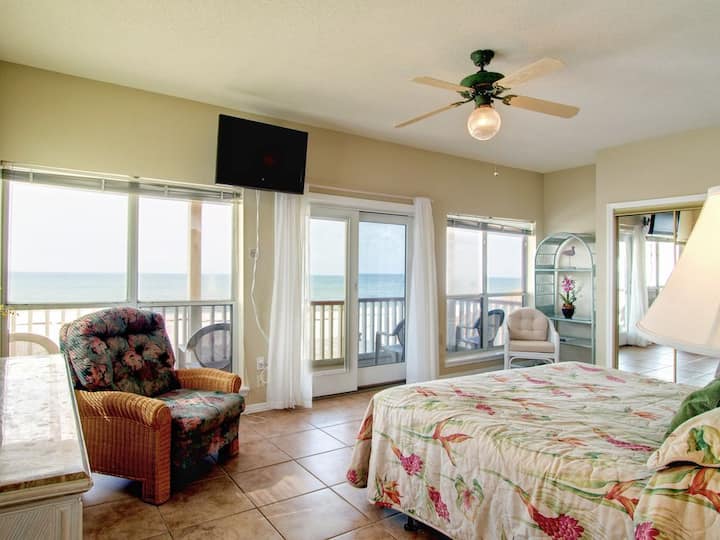 ชั้น 2 กัลฟ์ฟร้อนท์มาสเตอร์สวีท