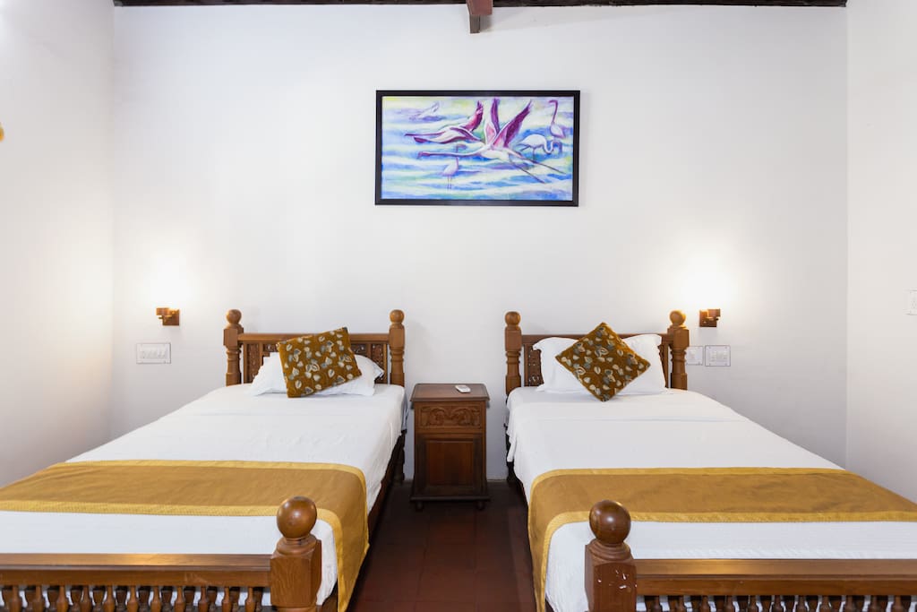 Heritage Twin Bed Room Interior