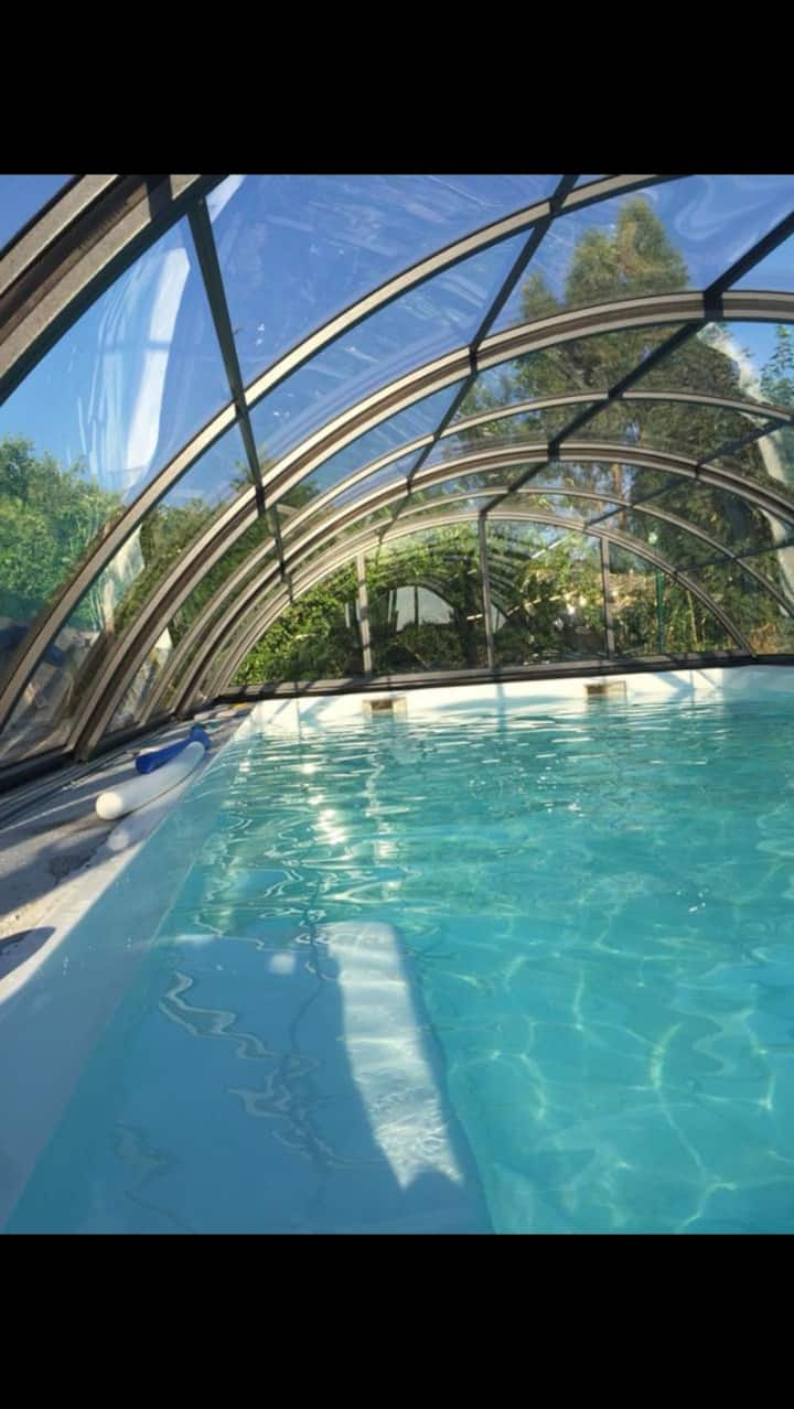 Studio 2p Heated Pool Sauna & Jacuzzi dome