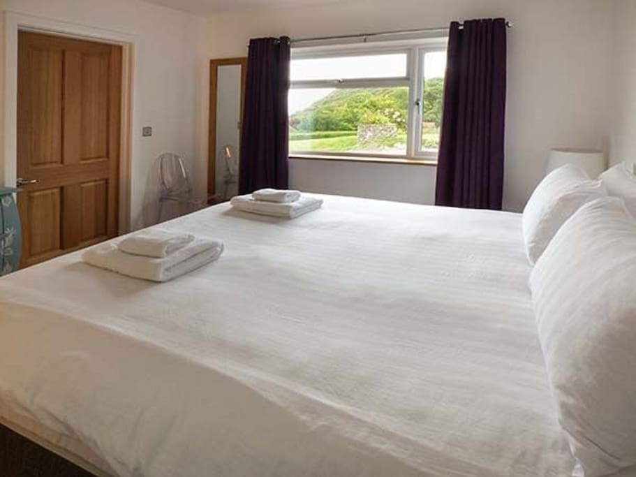 Bedroom one, en-suite