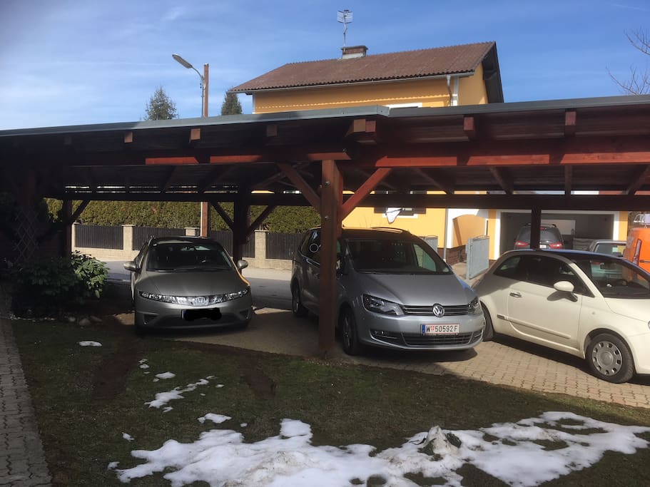 Eigenes Carport für 1 KFZ vorhanden