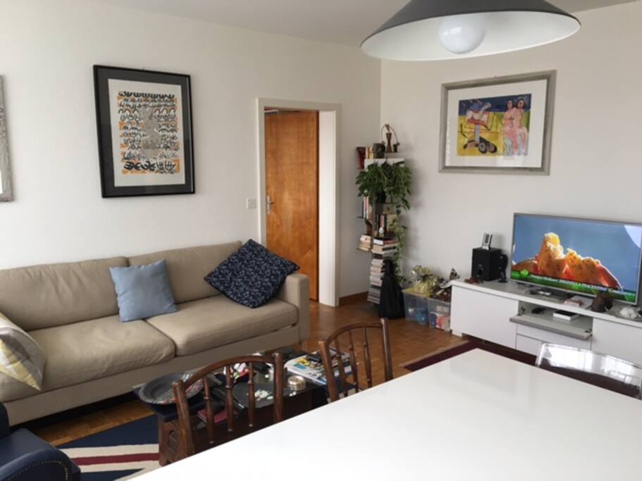 Living room 2/3