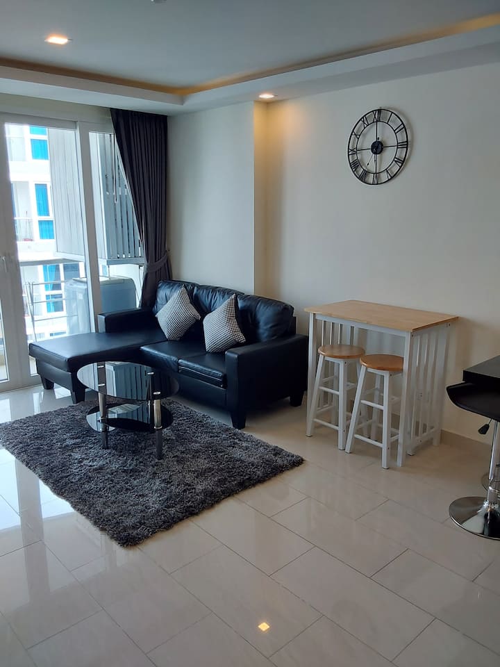 Grand Avenue Pattaya, 2 Br 2 Baths, Pool-view - Pattaya