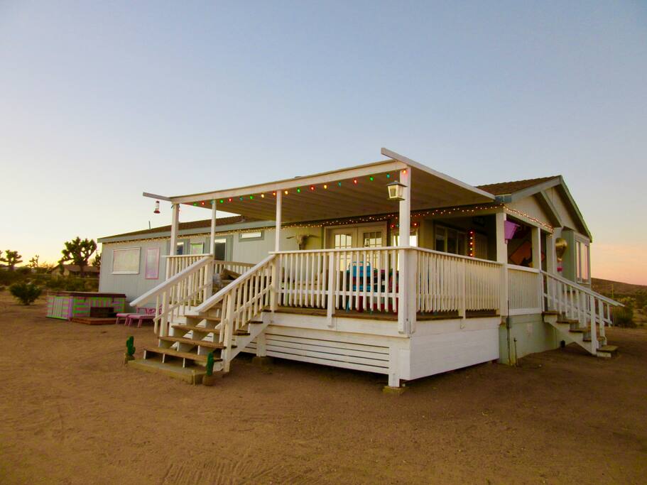 yucca love inn as the sun goes down