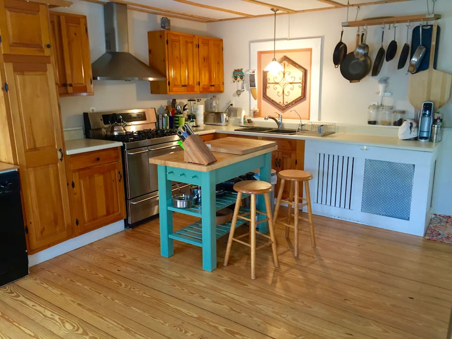 Large Country Kitchen