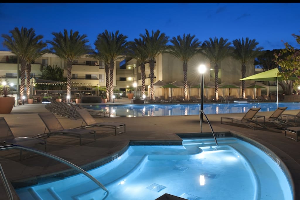 Pool and spa amenities available for use