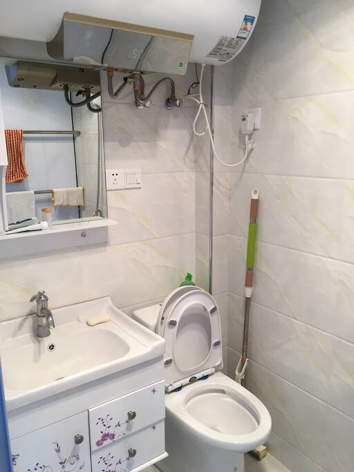 客人的卫生间 Private guest bathroom