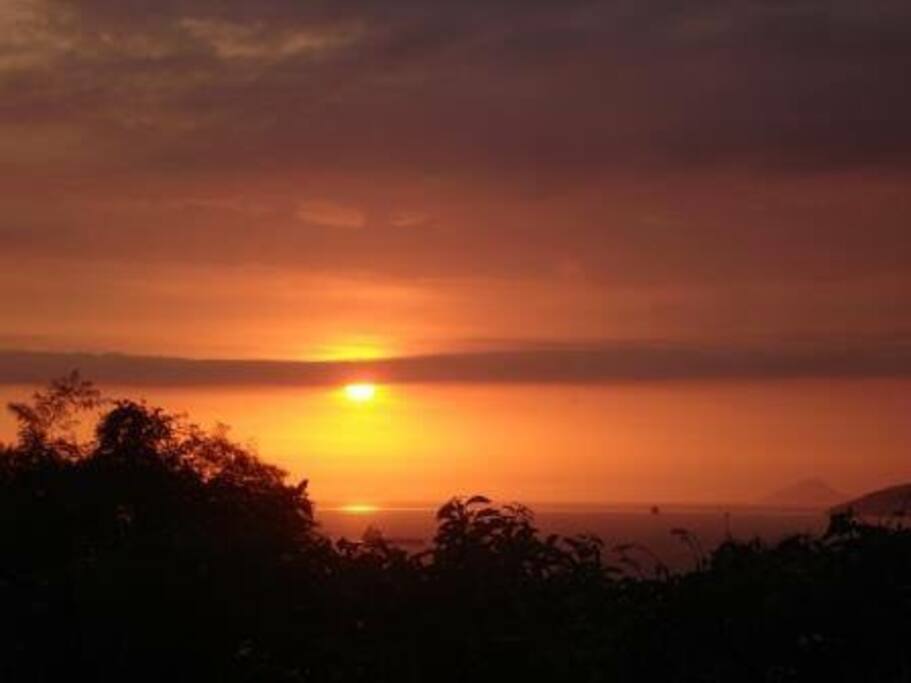 Vista frontal - pôr do sol