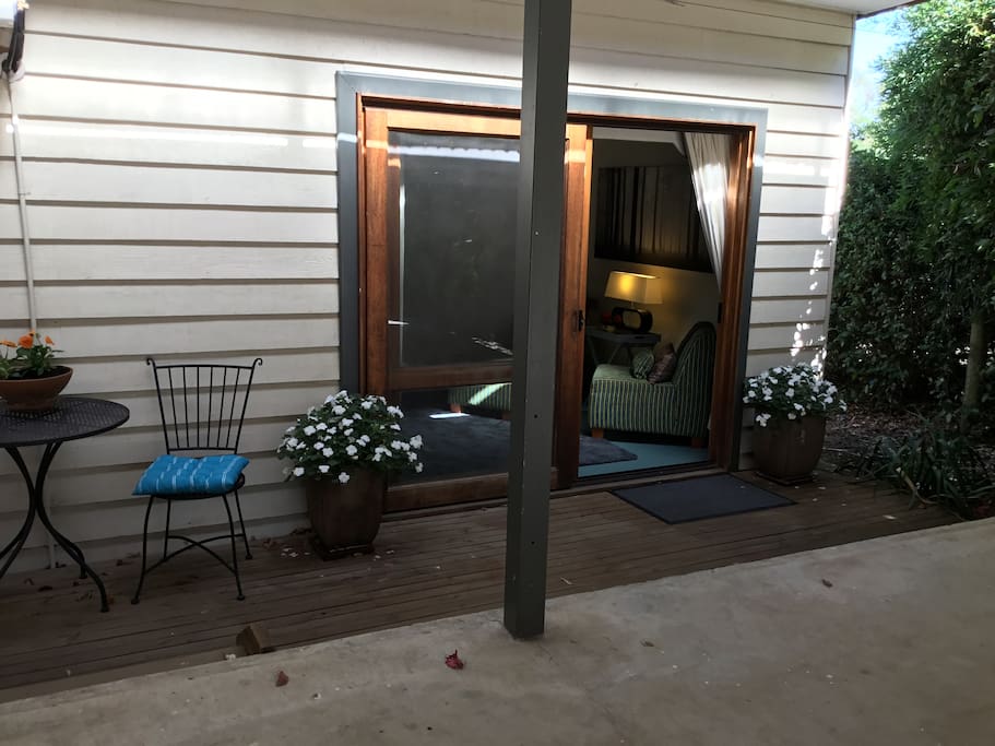 Entrance to Kookaburra Cottage