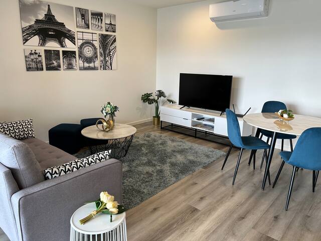 Sky Patio 2B2B Chermside_Wi-Fi gallery image 5